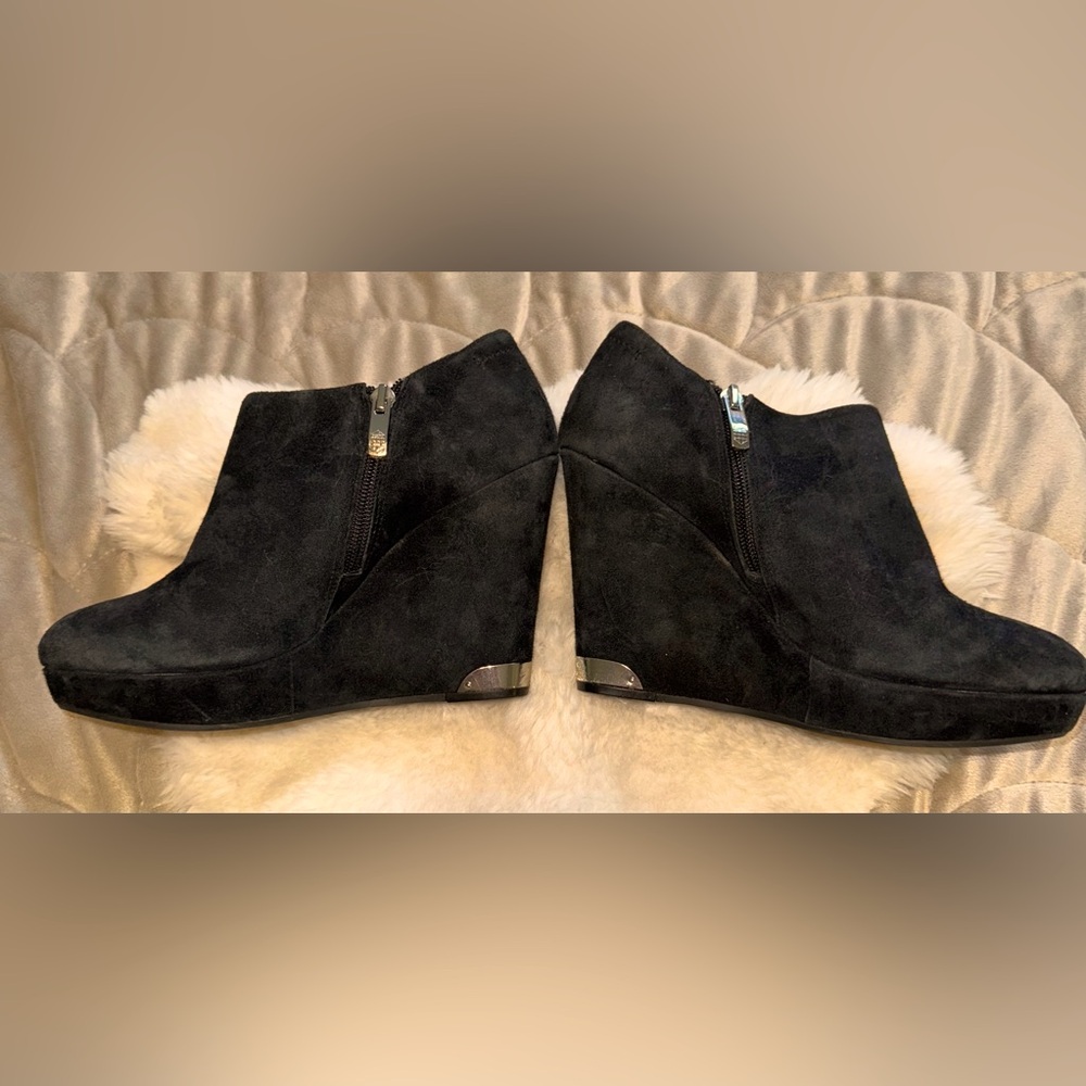 Vince Camuto Black Suede Wedge Ankle Boots silver tip heel
